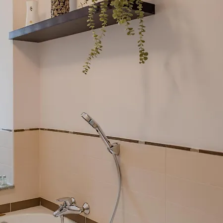 Bianzè 21, Casa Di Charme By Happyhostorino * Torino